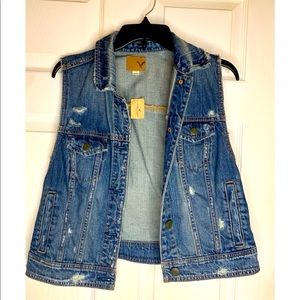 American Eagle distressed denim vest